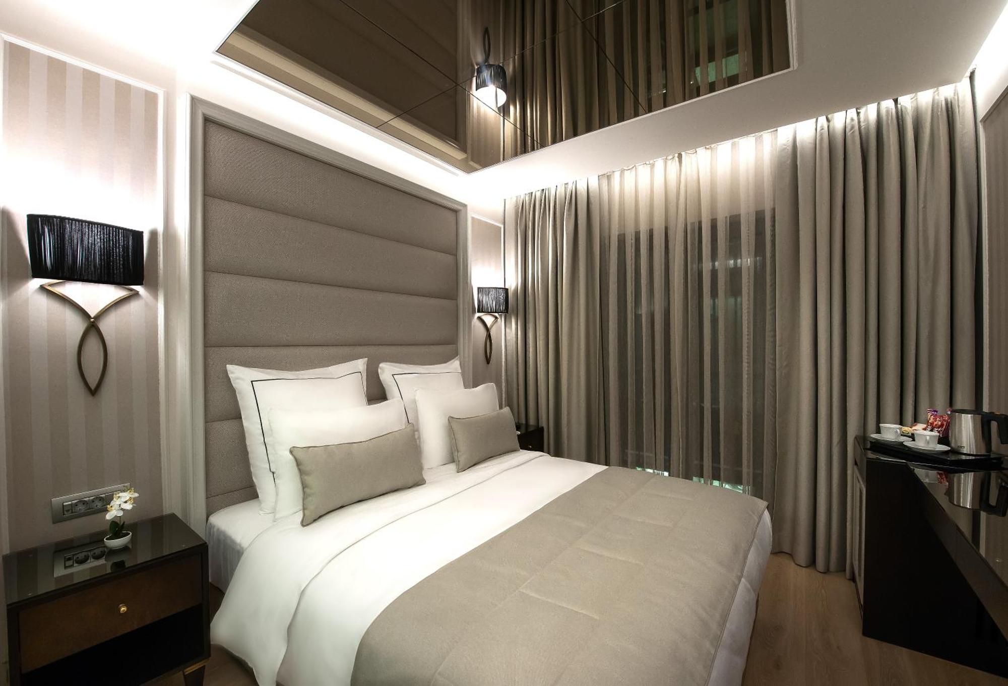 Le Petit Palace Hotel - Special Category Истанбул Екстериор снимка